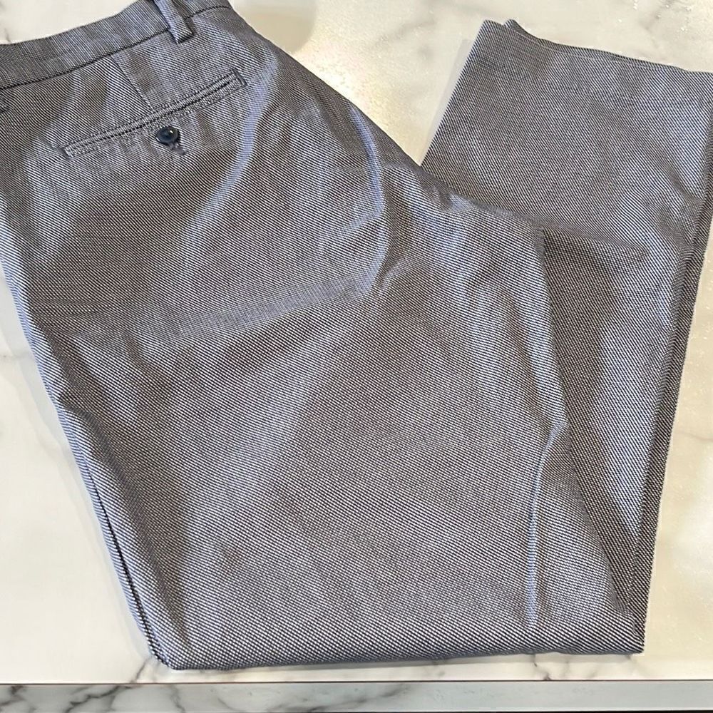 Nordstrom Non Iron Athletic Fit Drees Pants Sz. 32/32